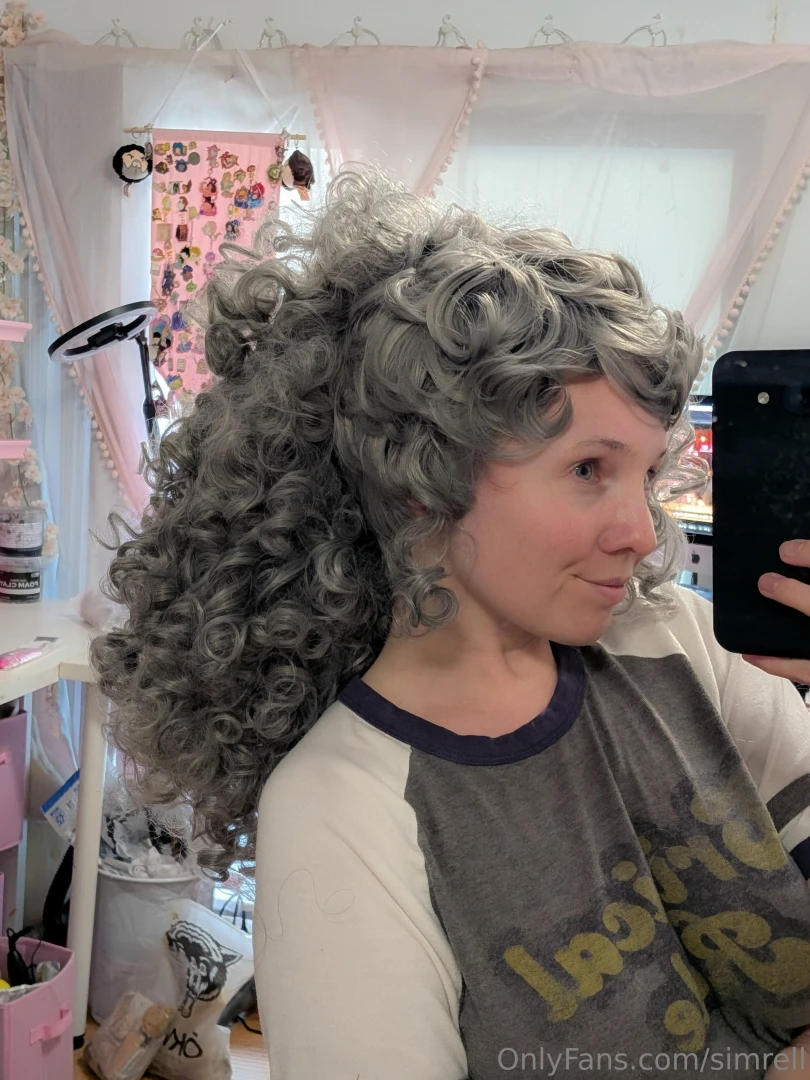 Working on a quick cosplay from date everything cuz everyone loves a part 2 