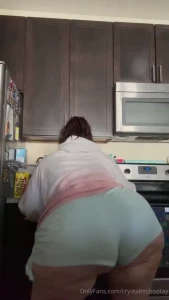 Good morning had the song throw that ass in a circle in my head and