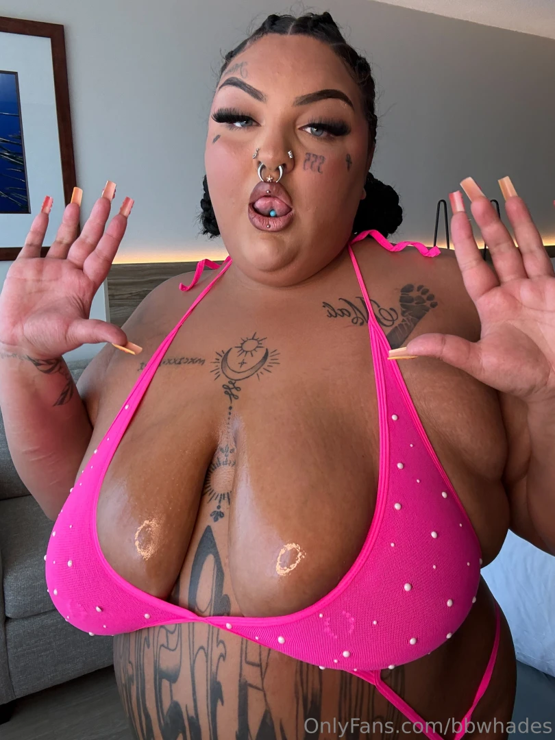 Oiled up amp ready to make a mess 