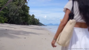 Everything is great in this video and the jungle and the endless sea i