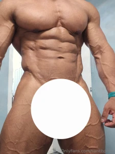 I left you 2 new pics on my vip page chapinmuscle part 1