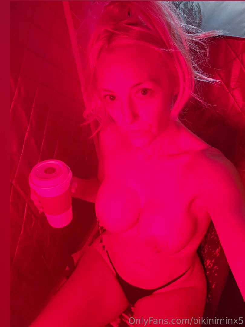 Red-light therapy sauna and coffee kinda morning been feeling crummy part 2 