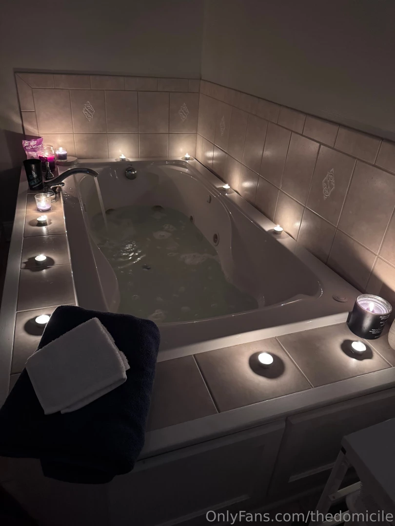 For my devoted foot fans speak up and show me some love 