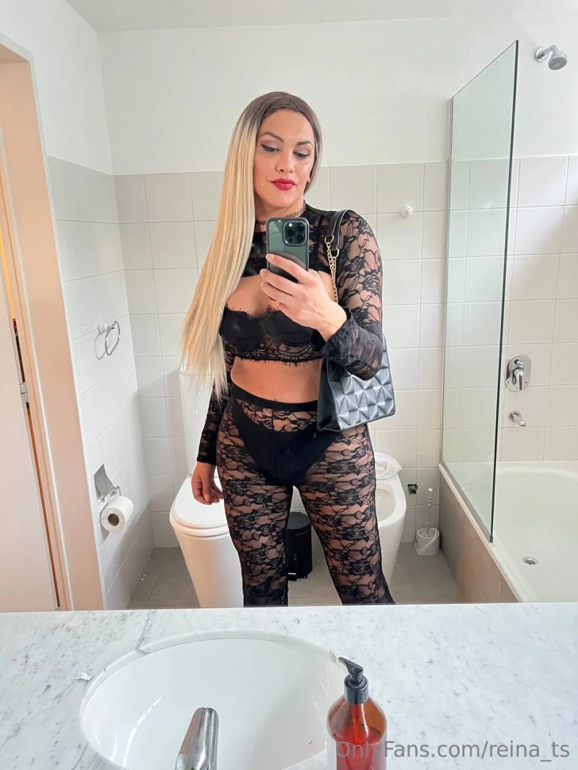 Mirror s talking and it says i own this night try to keep up darling 