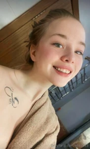 Let me distract you evasharvest cum and pour your cum all over this part 17
