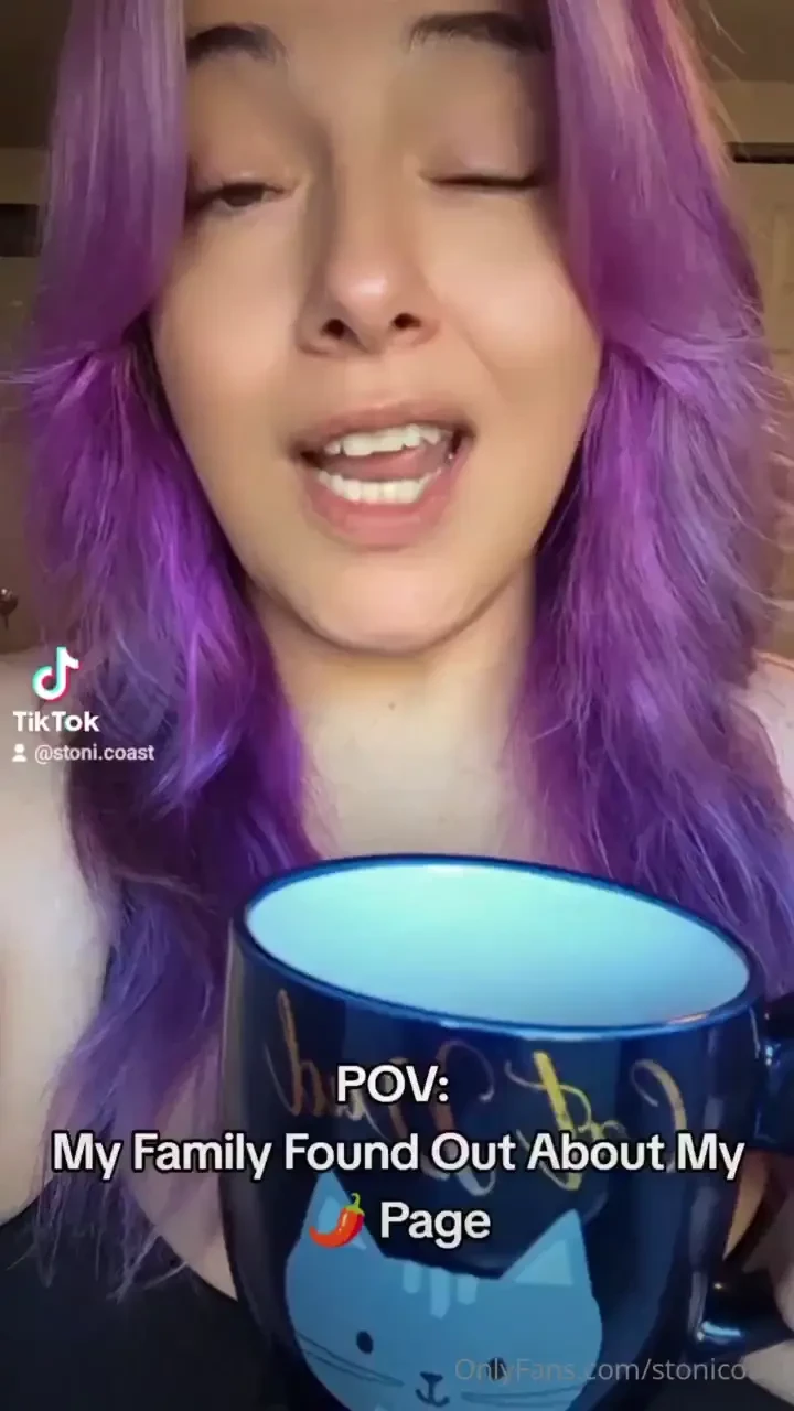 Stoni smokes thegassygoddess 