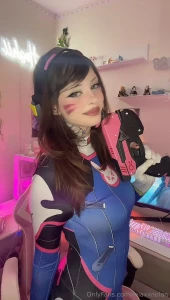 D va cosplay pew pew part 2