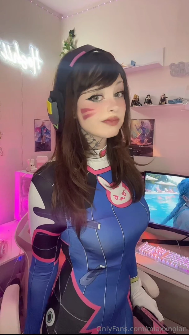 D va cosplay pew pew part 8 