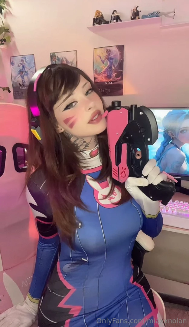 D va cosplay pew pew part 4 