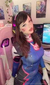 D va cosplay pew pew part 1
