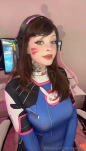 D va cosplay pew pew part 7