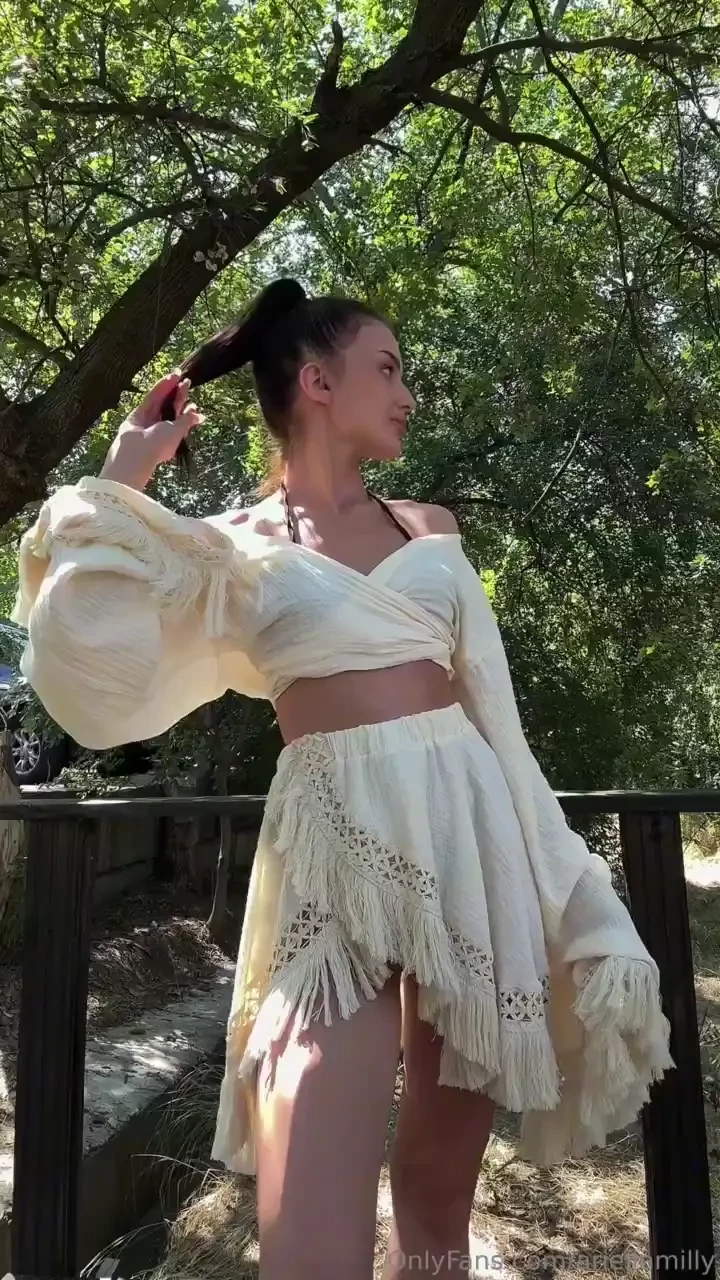 Rate my beach outfit from 1 to 10 