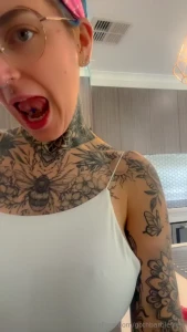 Got something for me to wrap these lips around baby