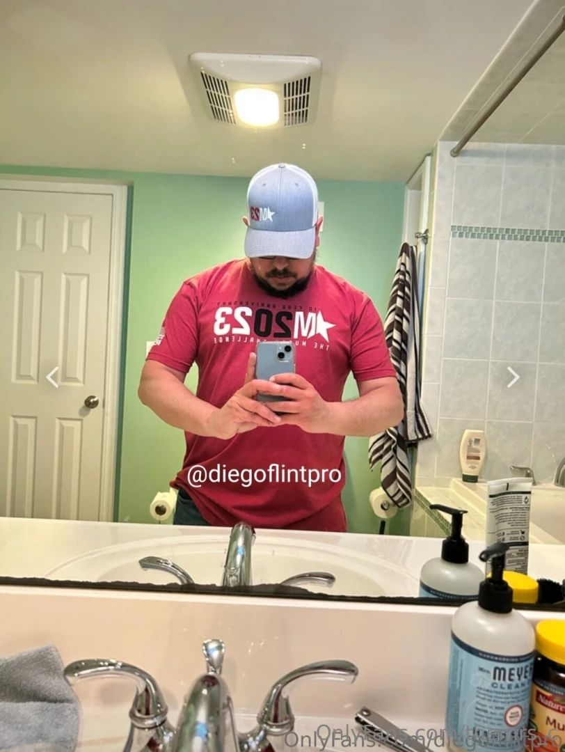 Cum sub to daddy for all your desires and fantasies lives sexting role 