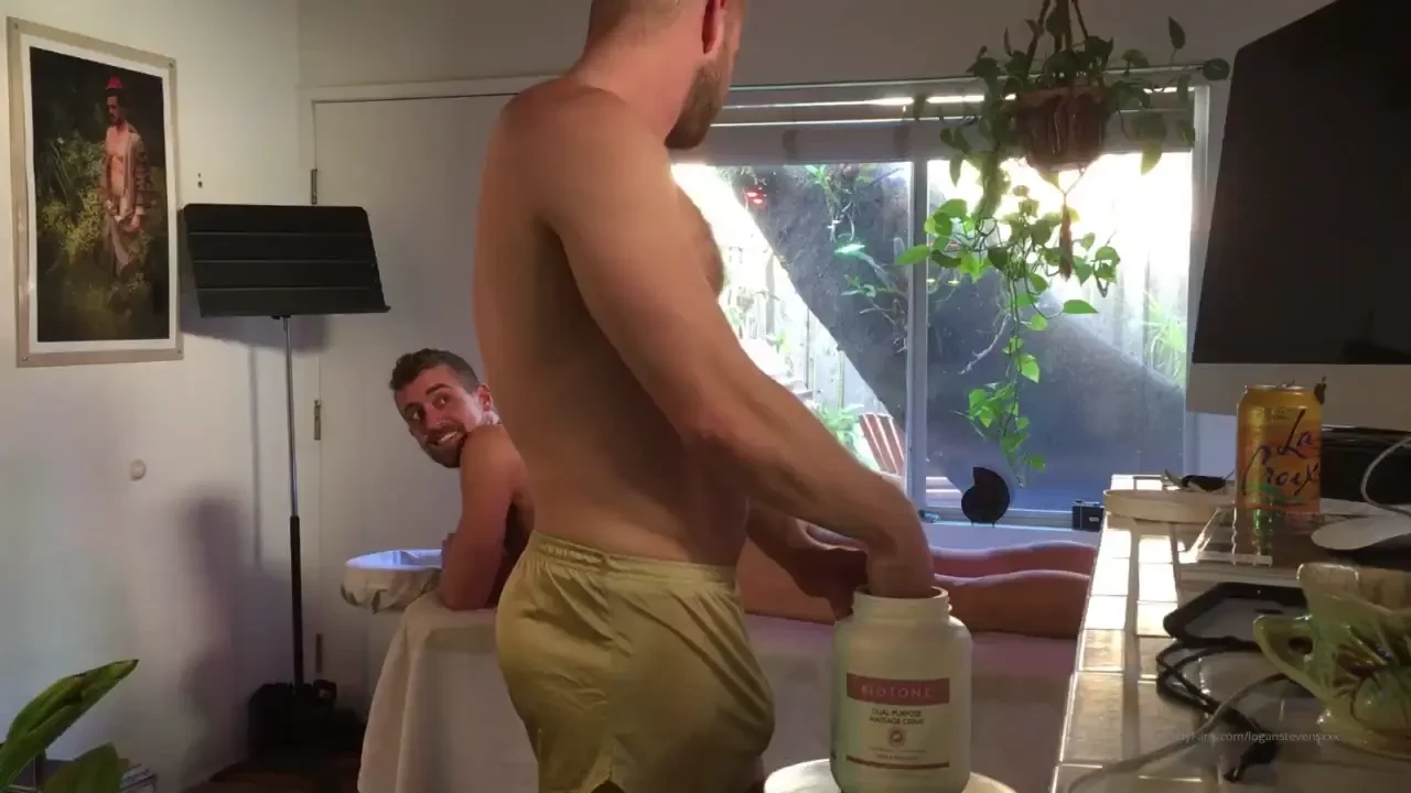 Another view of my massage and fuck with jayxaustin 