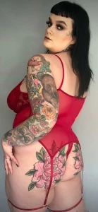 I never do shoutouts but i must for my friend sofiastrokesxxx shes part 2