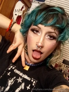 Tell me i m pretty any tippers get a rly hot special thank you dm from