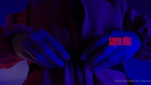 Soon ksucolt sonya_vibe lesyamoon_sg https onlyfans com 1588847108