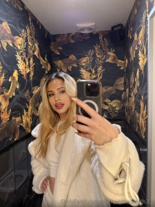 This anime skinny bby firesophia is twirling his tail in front of you part 217