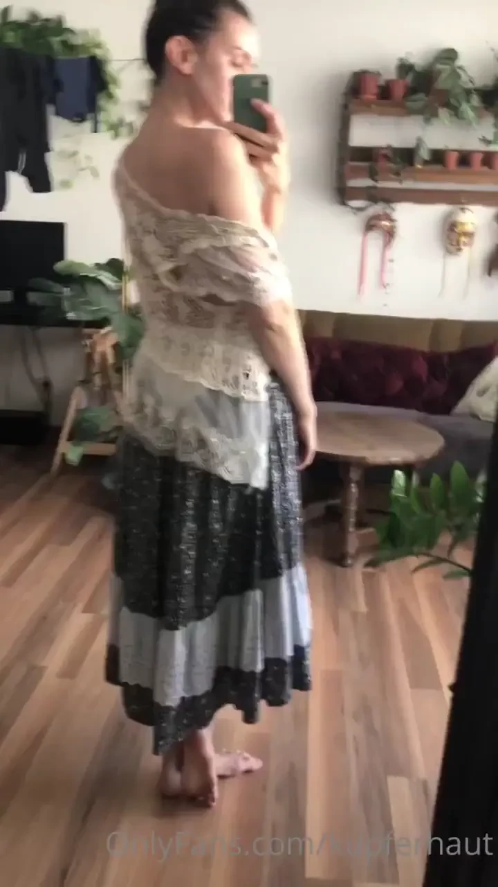 Bought two new vintage skirts maybe for some cute playful cottage part 3 