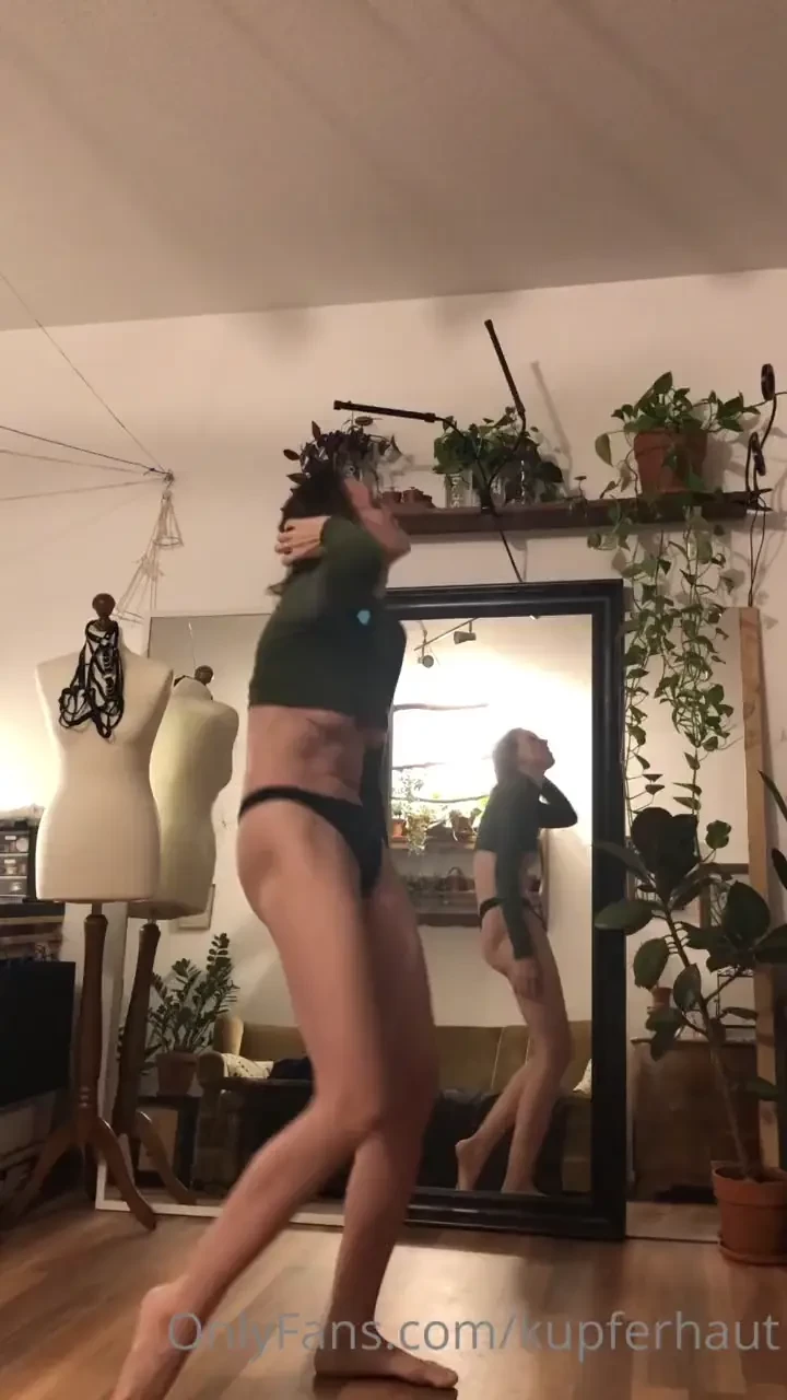 Dance from last year to fever by dua lipa ang le 