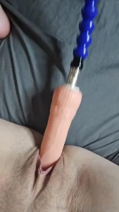 Don t you want a custom with my fuck machine if you like show my pussy