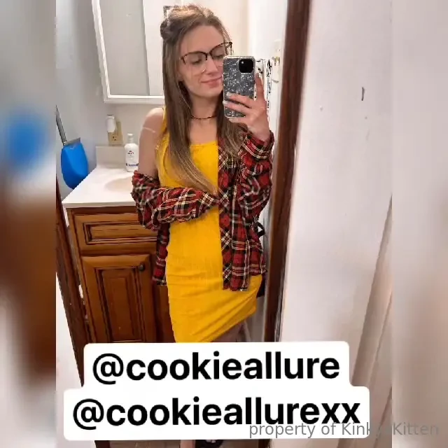 Have yourself a happy hump day by subscribing to these cute kittens 