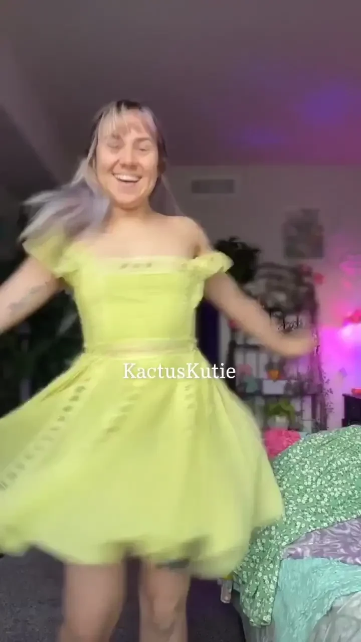 What do you think of my dress i wore it in a photo shoot a few days 