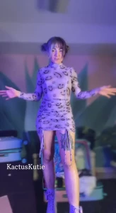 I tried on outfits for xbiz miami on my livestream on kactuskutievipee