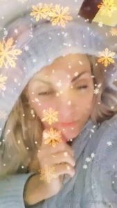 I like a guy who considers spending the day in bed together of utmost