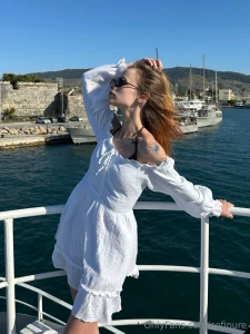 You thought the view was breathtaking baby i haven t turned around yet