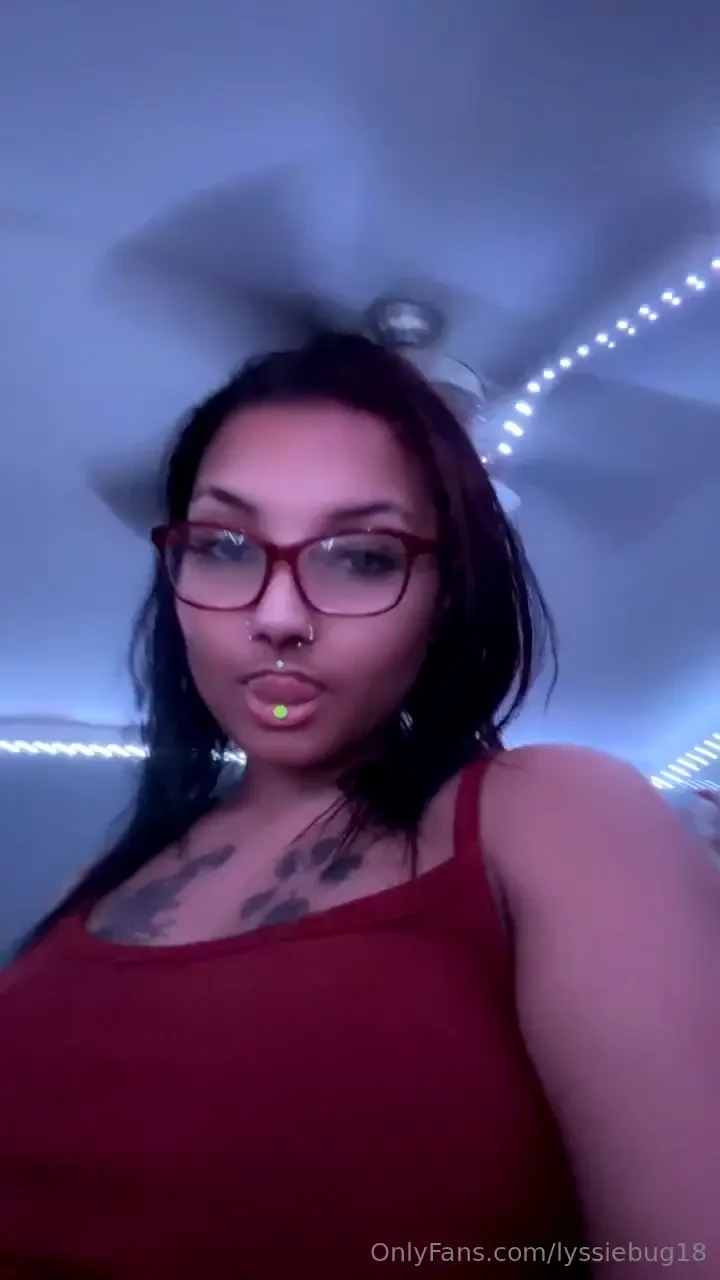 Hey loves message me for customs 