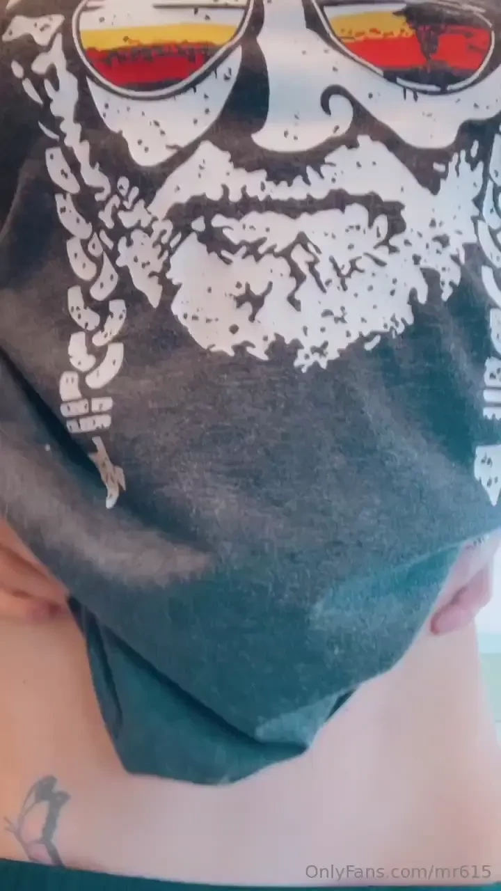 Hope you re having a super sexy saturday who wants to come help us 