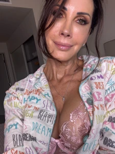 Guess who woke up needy