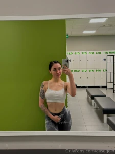 When i m in the gym - i m not just pumping my body i m pumping my