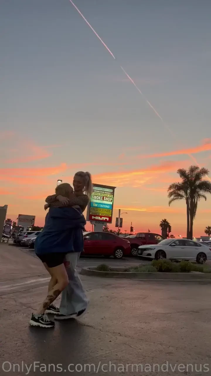 Now it s your turn to pick us both up and spin us around like this 