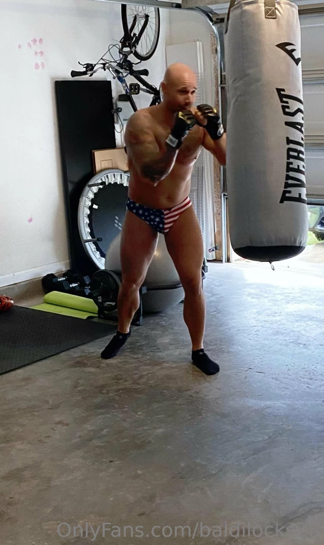 This is how i used to workout during covid want to see more 