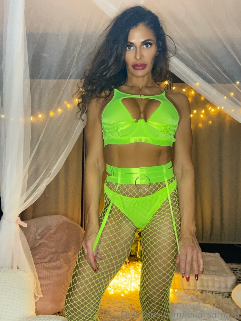 I mentioned i took pics in a neon green fishnet ensemble here it is part 1 