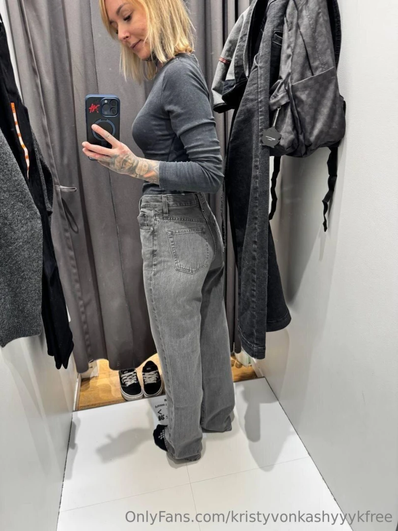 Do i look better with jeans on or off 