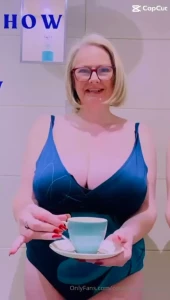 Shower show every friday 8am vip courtesananna join me tomorrow only 5