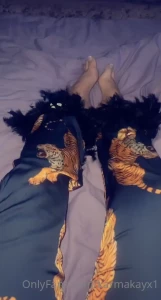 Any of my feet lovers in here karmakayx