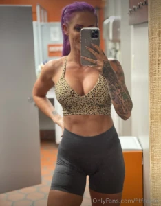 Workout outfit i look so hot