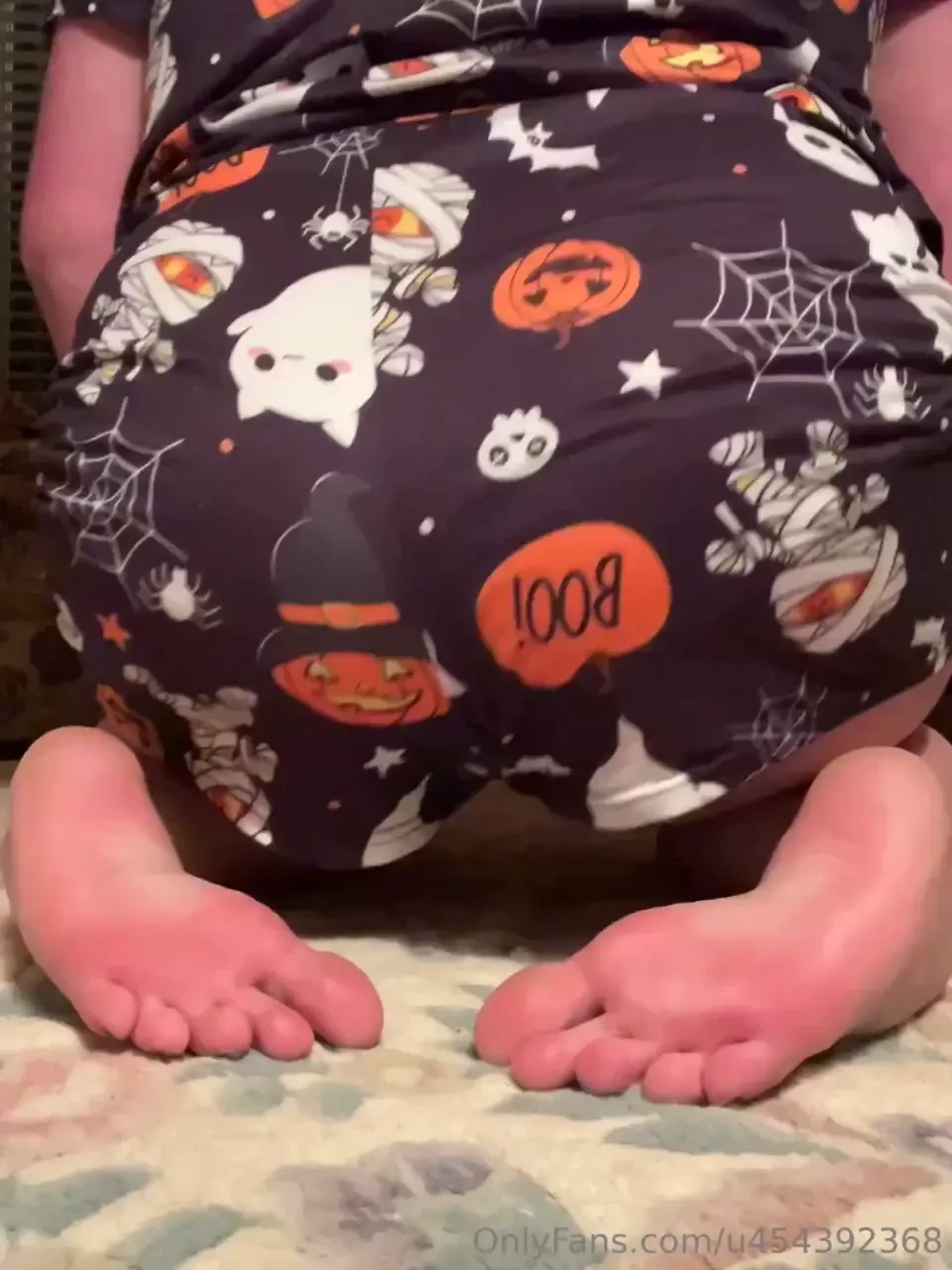 Let me sit on your lap pretty please do i have to beg or would you let 