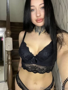 Stop scroling free free free yourveronicamoon write to her part 475