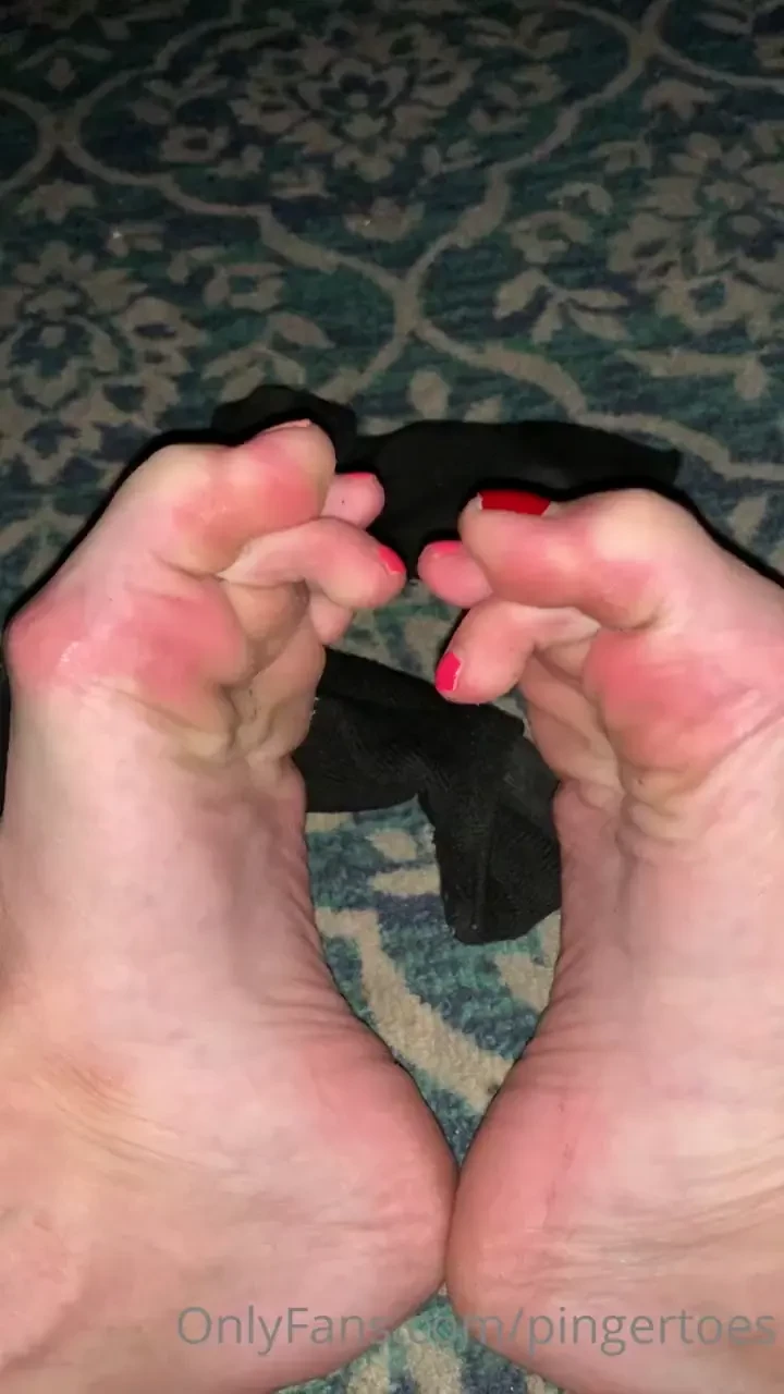 Damn this jam so sexy after a long shift bartending stinky and sweaty 