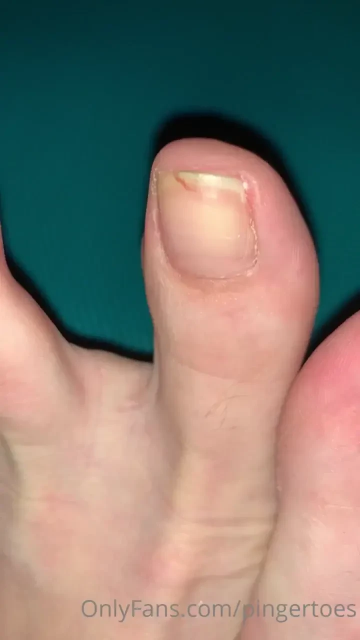 Finally had time to rip this gel polish off never again i like the 