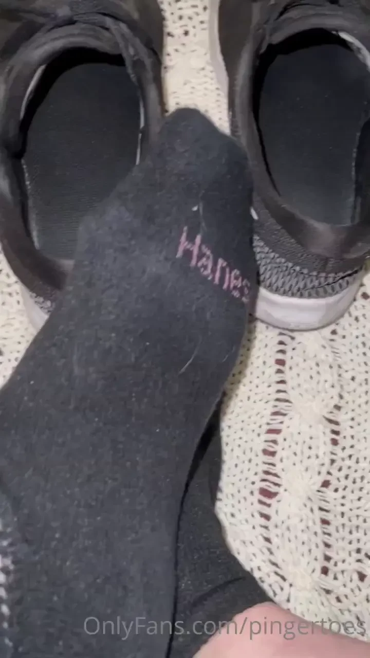 Stunk up the whole room again socks anyone shipping is taking a lil 