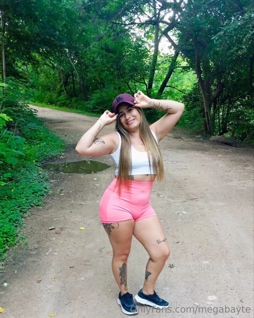 Follow mu pritty friend free subscription good girl subscribe to my 