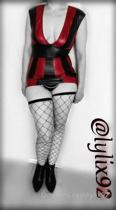So my submissive what are you waiting for to cum and undress me domina 