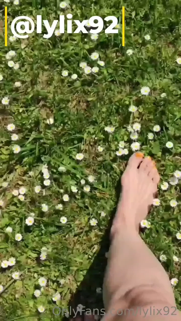 Barefoot walk in the grass feet fetish 